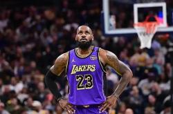 爱游戏官方登录入口-湖人逆转灰熊，詹皇王者归来