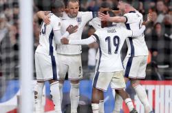 爱游戏官网网页版入口-欧国联比赛开战，球星争相破门