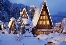 篮球比赛现场互动游戏引发观众热情参与，点燃赛场激情