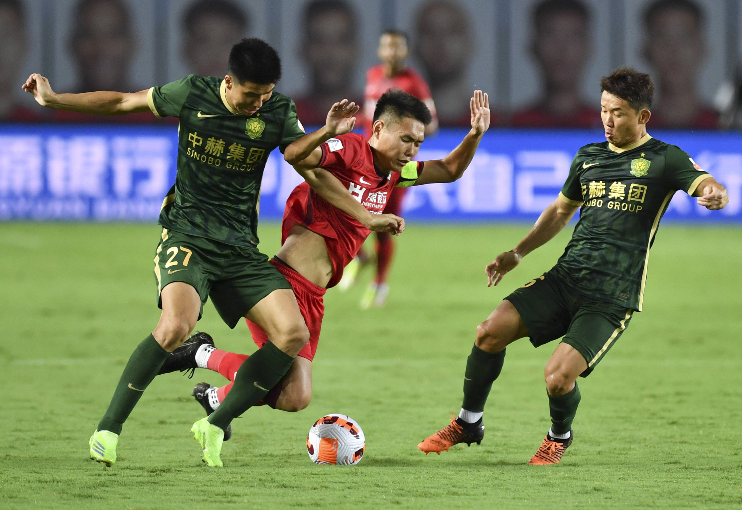 深圳佳兆业主场-击败河南嵩山龙门