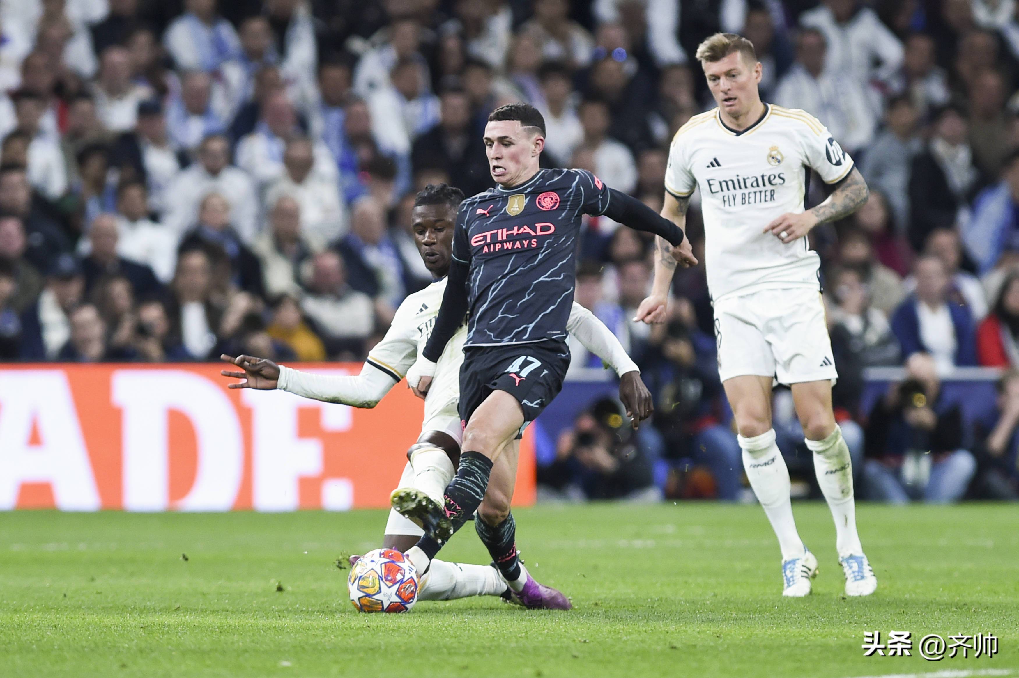 包含皇马对阵拜仁慕尼黑，比赛激烈胜负难定！的词条