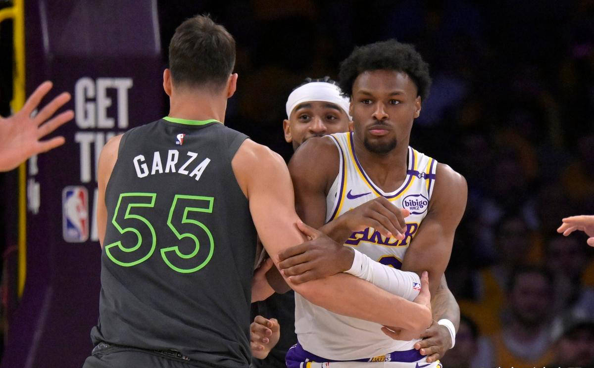 森林狼惨败湖人，季后赛前景堪忧