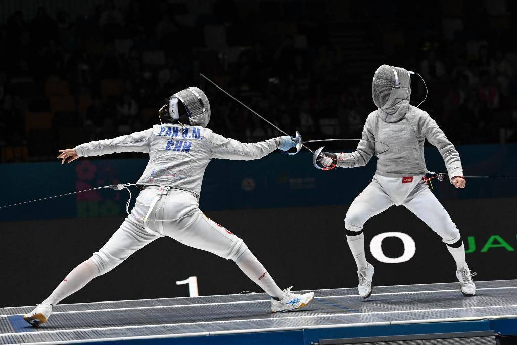 包含秘鲁击剑选手以实力取胜,斩获铜牌的词条 包含秘鲁击剑选手以实力取胜,斩获铜牌的词条