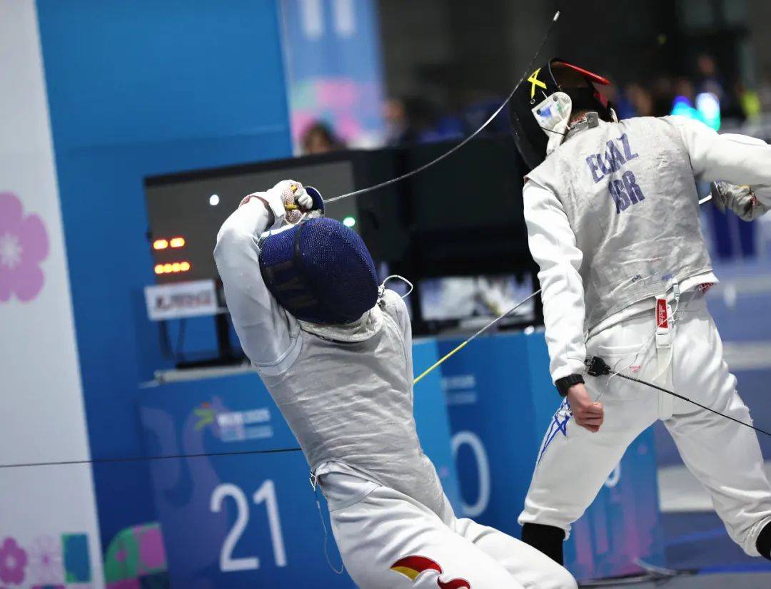 包含秘鲁击剑选手以实力取胜,斩获铜牌的词条 包含秘鲁击剑选手以实力取胜,斩获铜牌的词条