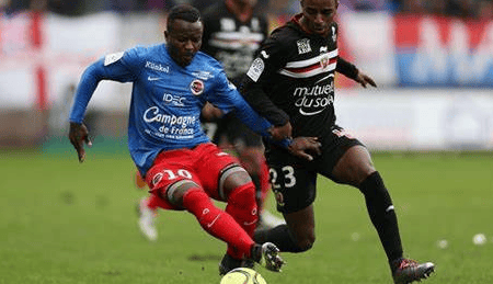 包含尼斯客场凭借高效进攻击败对手的词条