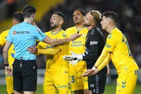 塞维利亚客场连平，火力缺陷成隐患的简单介绍