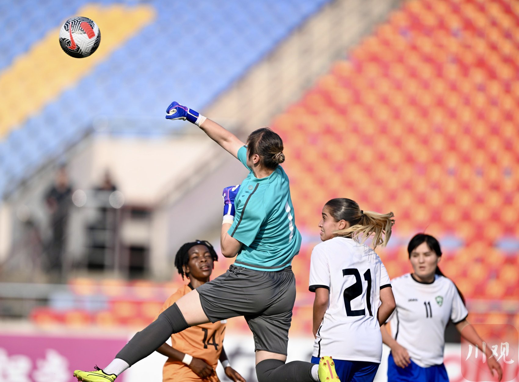非洲杯女足比赛，球员状态火热的简单介绍