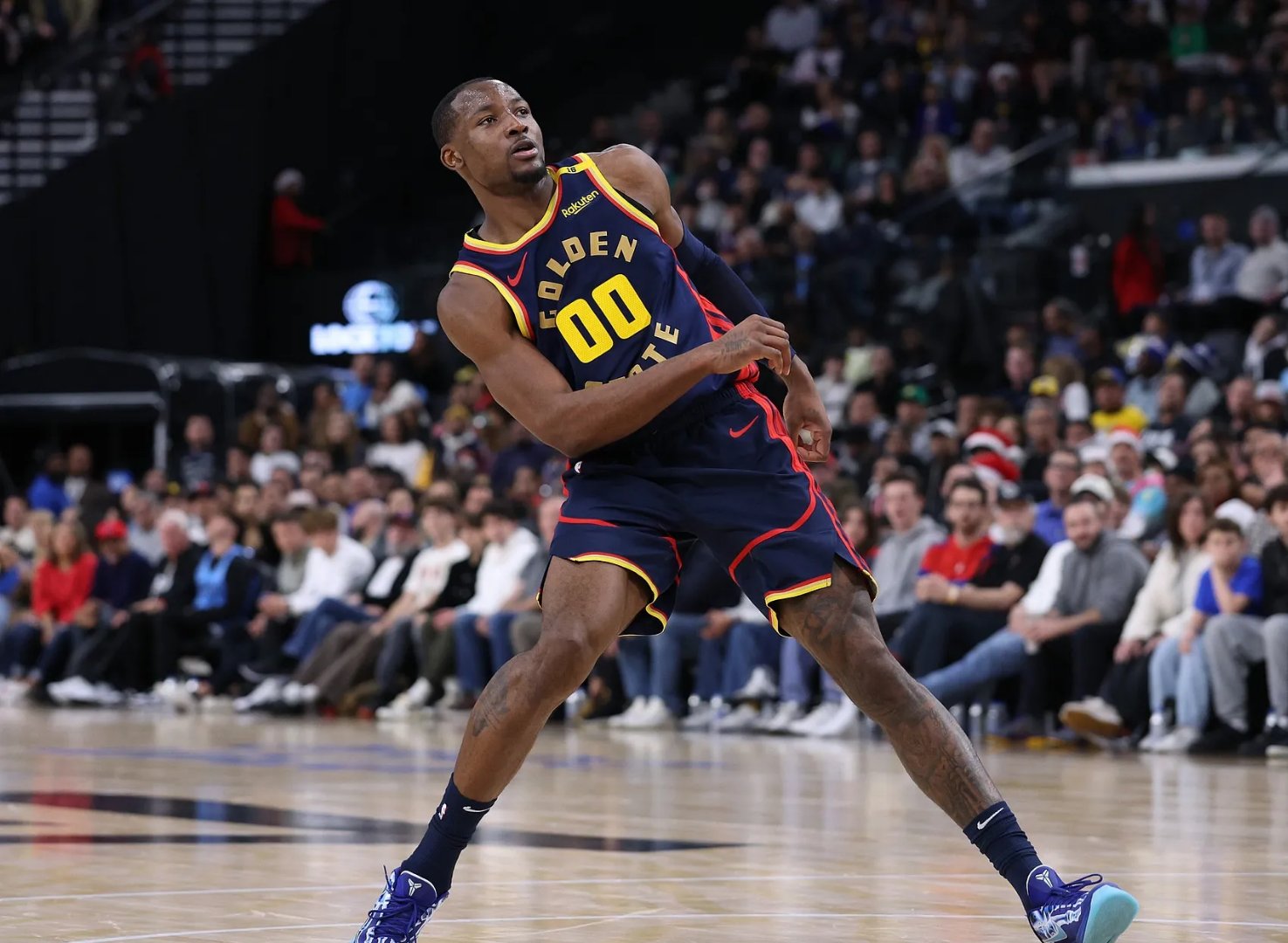 包含勇士惨遭马刺逆转，库里大脚伤势恶化的词条