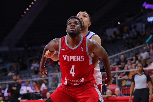 包含新晋球星异军突起，创下多项新纪录的词条