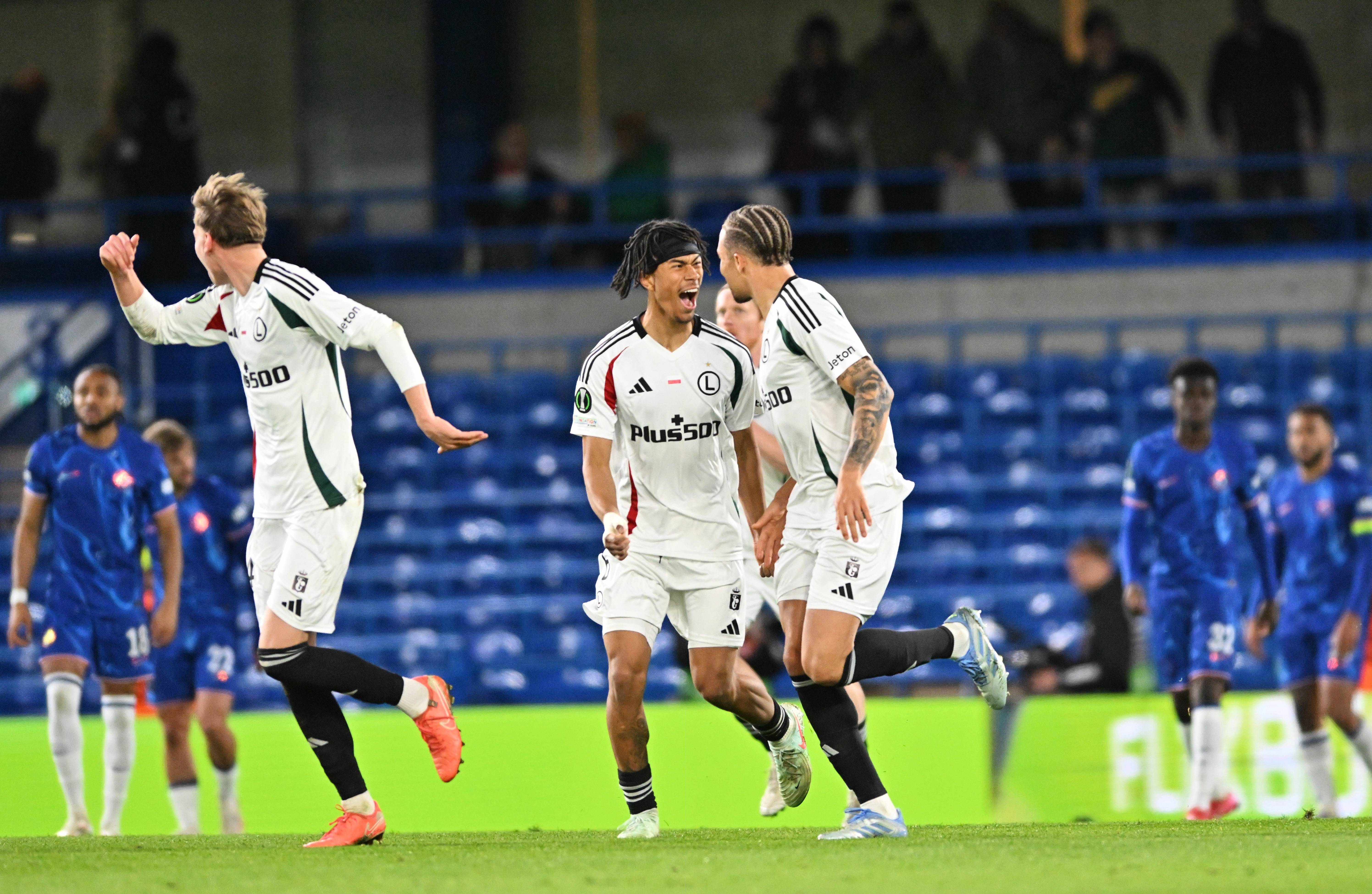 包含切尔西战平巴塞尔，晋级欧联杯四分之一决赛的词条