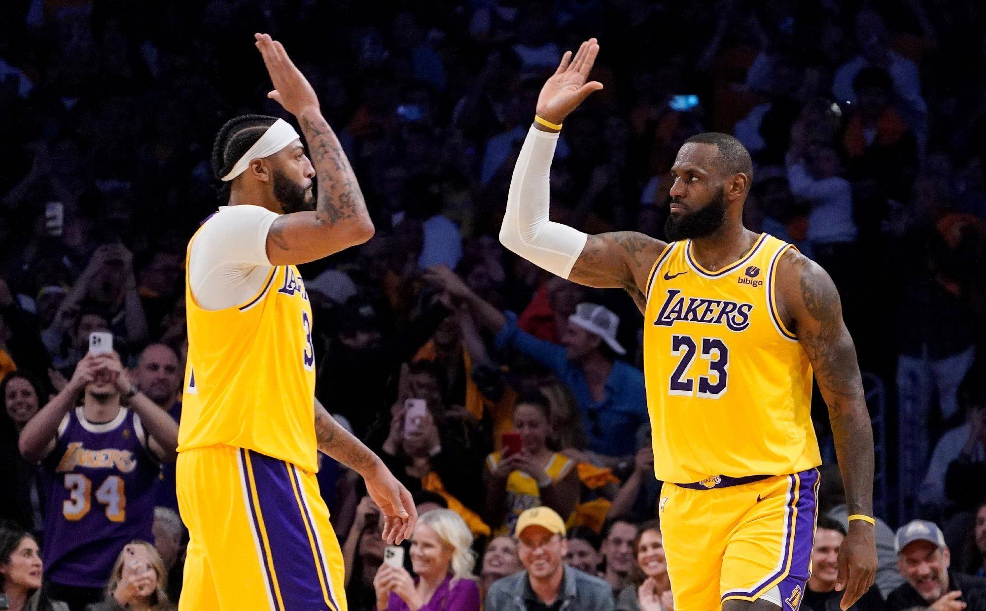 包含斯托克城积分攀升，冲击前六有望的词条