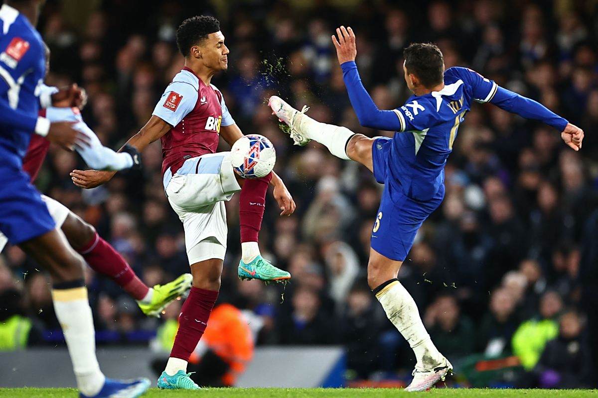 包含切尔西坐镇主场，成功击败对手收获三分的词条