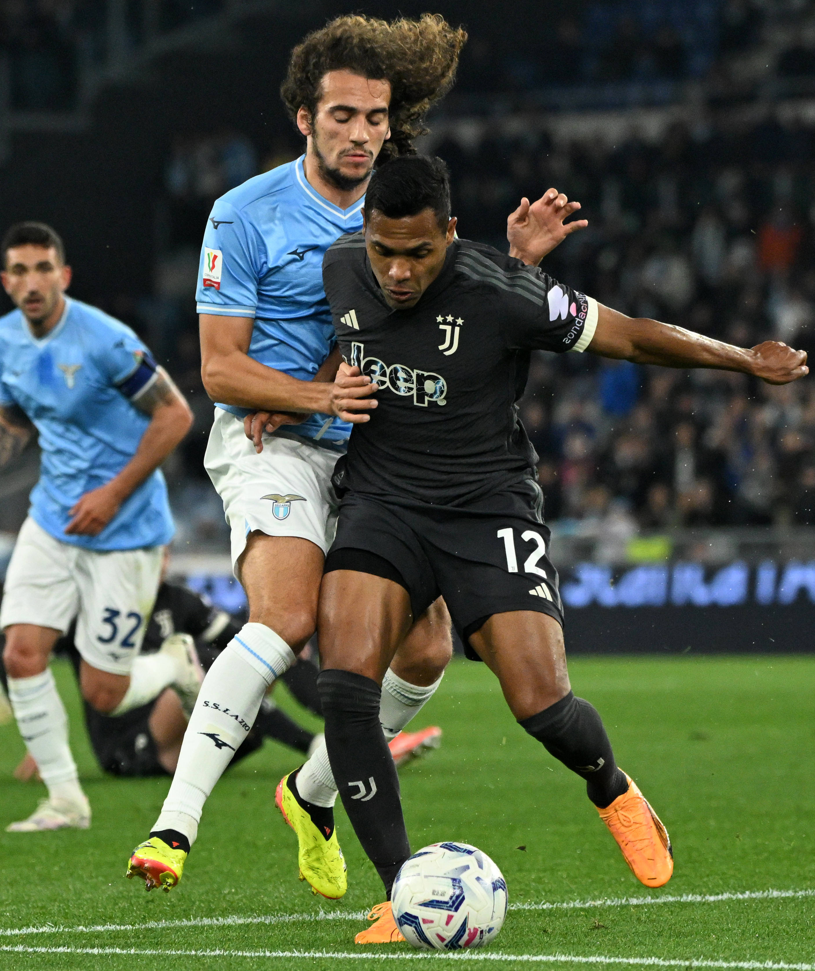 尤文图斯二线球员崭露头角，为主力提供竞争的简单介绍