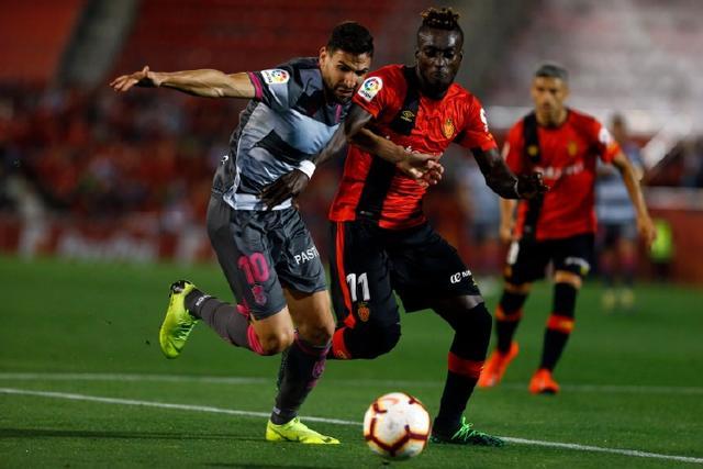 西甲球队在赛季中出现了哪些交易？