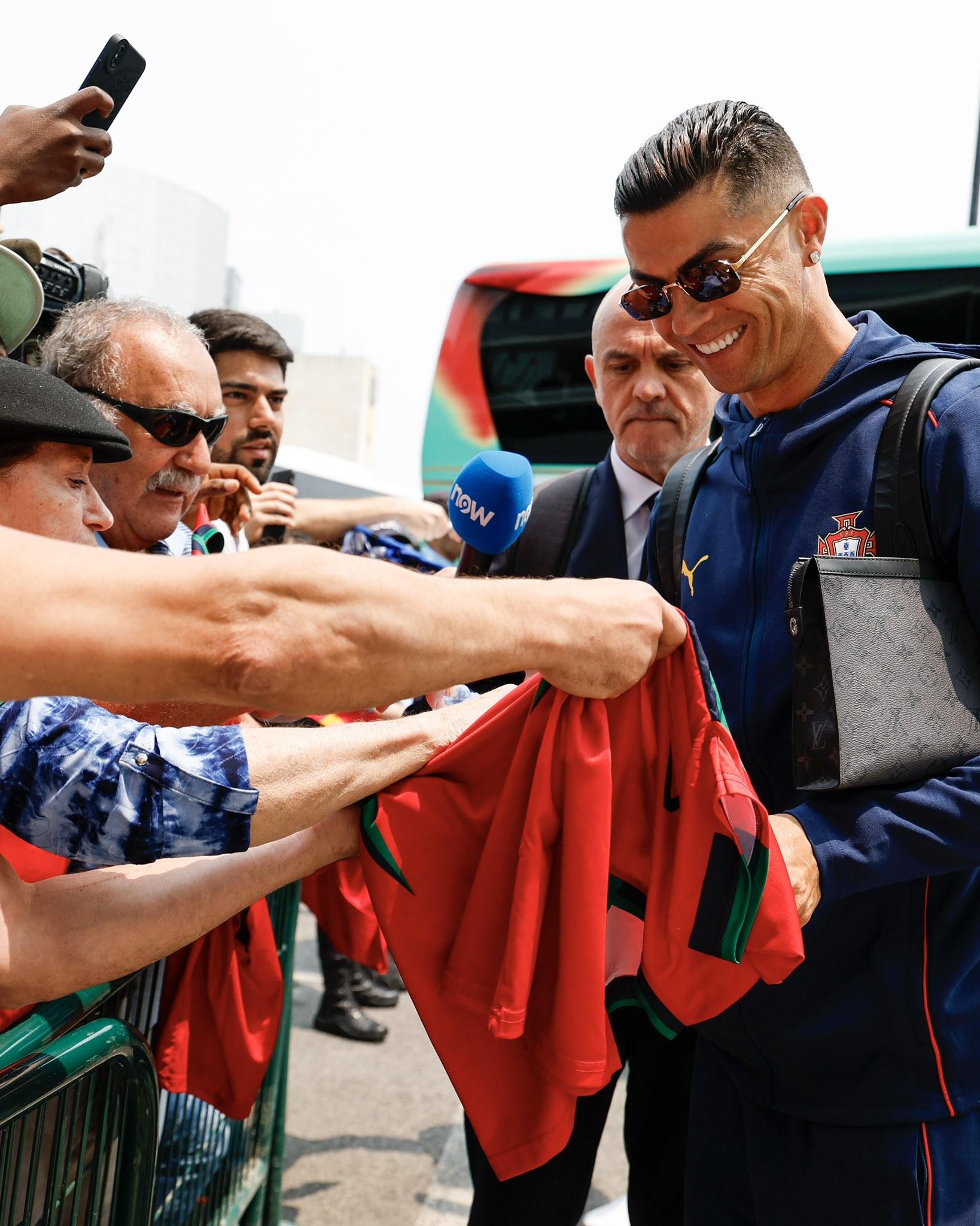 葡萄牙队在比赛中击败对手，晋级半决赛