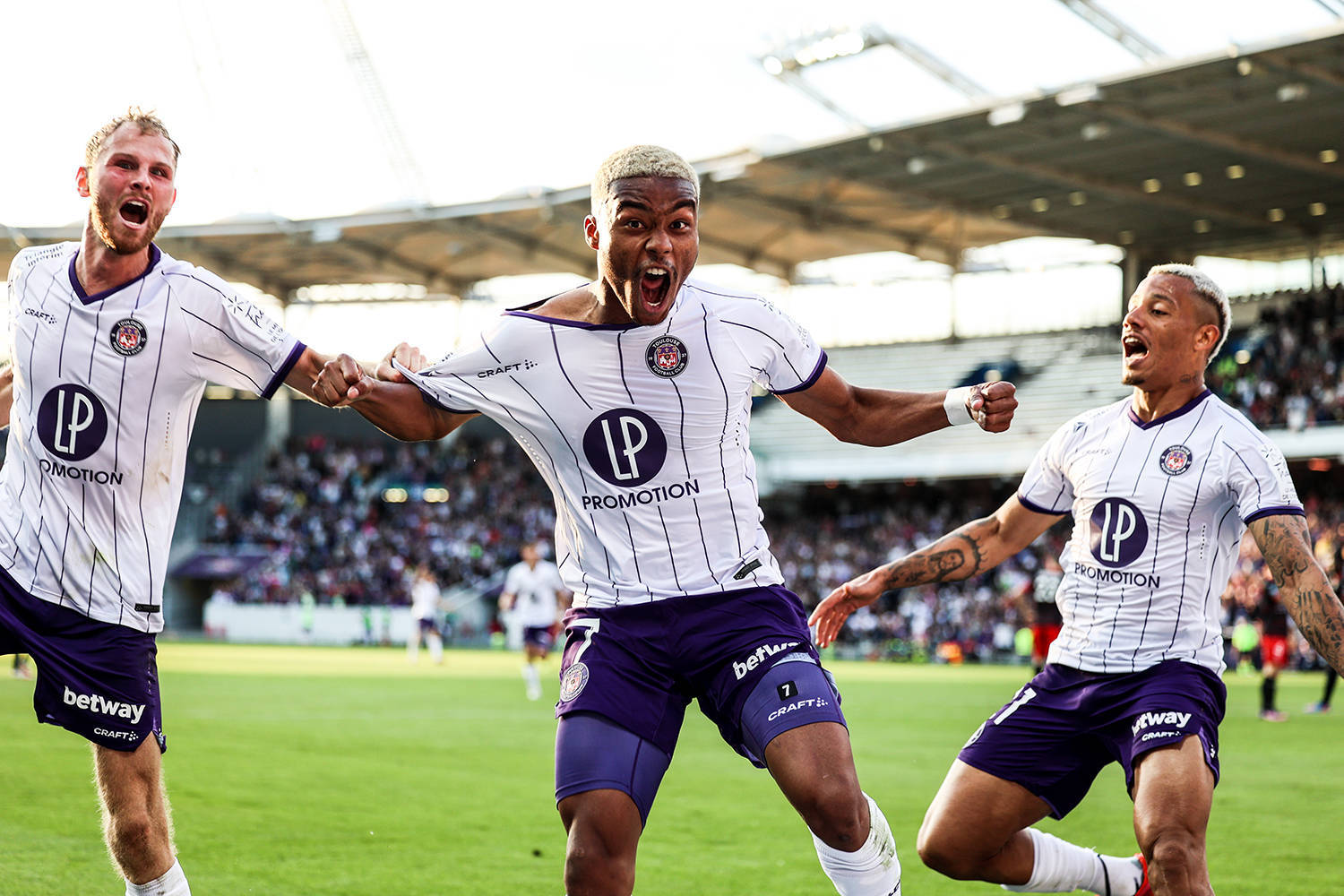 摩纳哥客场失利，法国联赛前进受阻