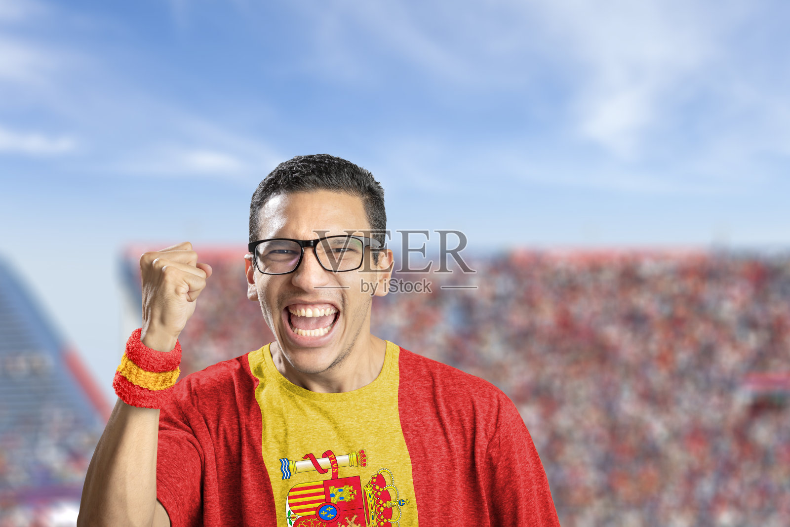 包含球星风采尽显，球迷热情高涨的词条