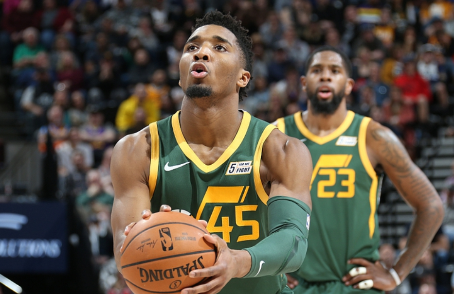 雄鹿遭遇爵士逆转，失去不败金身