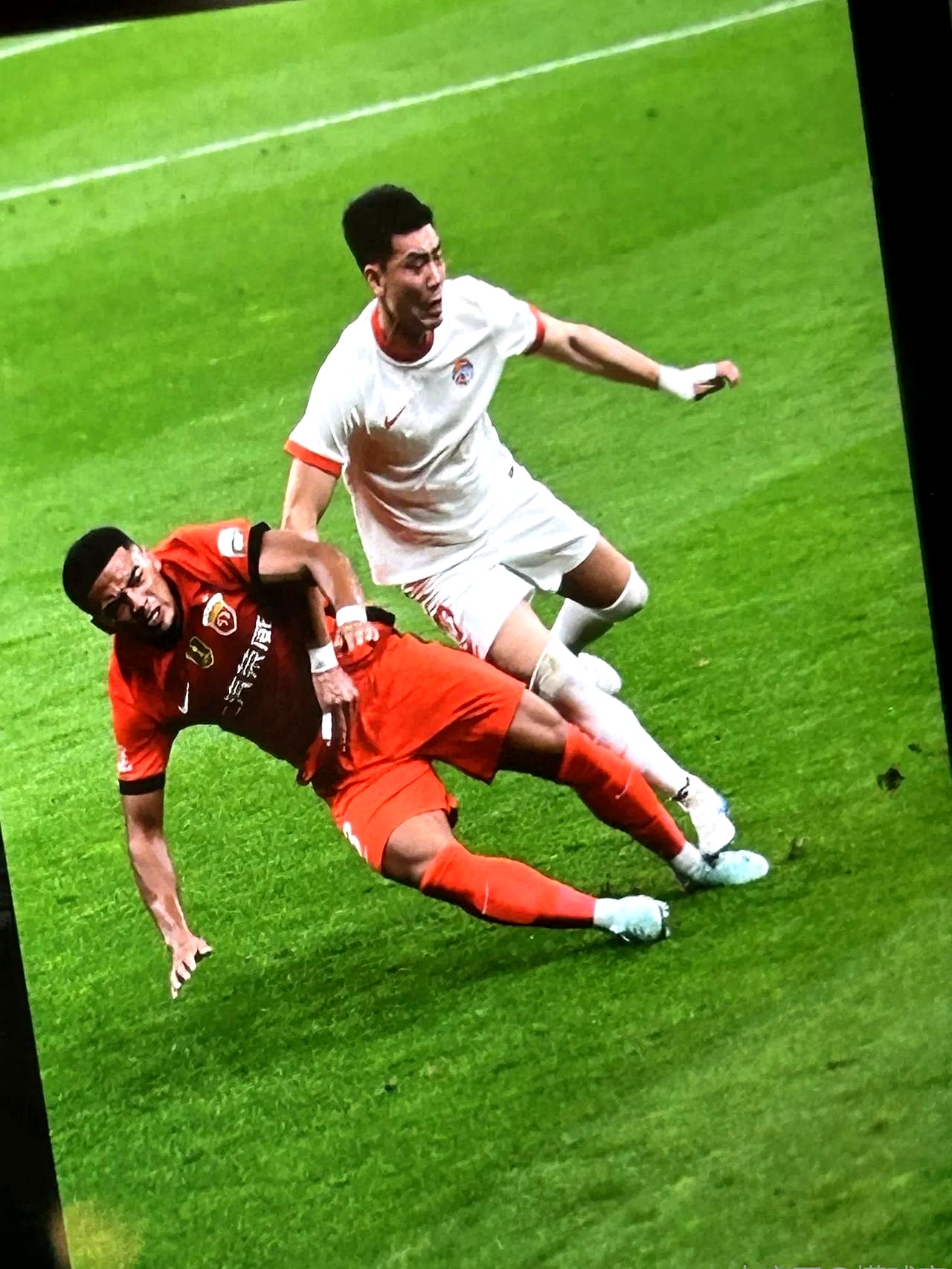 关于赛季中热门球队突然失利疲态尽显的信息 关于赛季中热门球队突然失利疲态尽显的信息