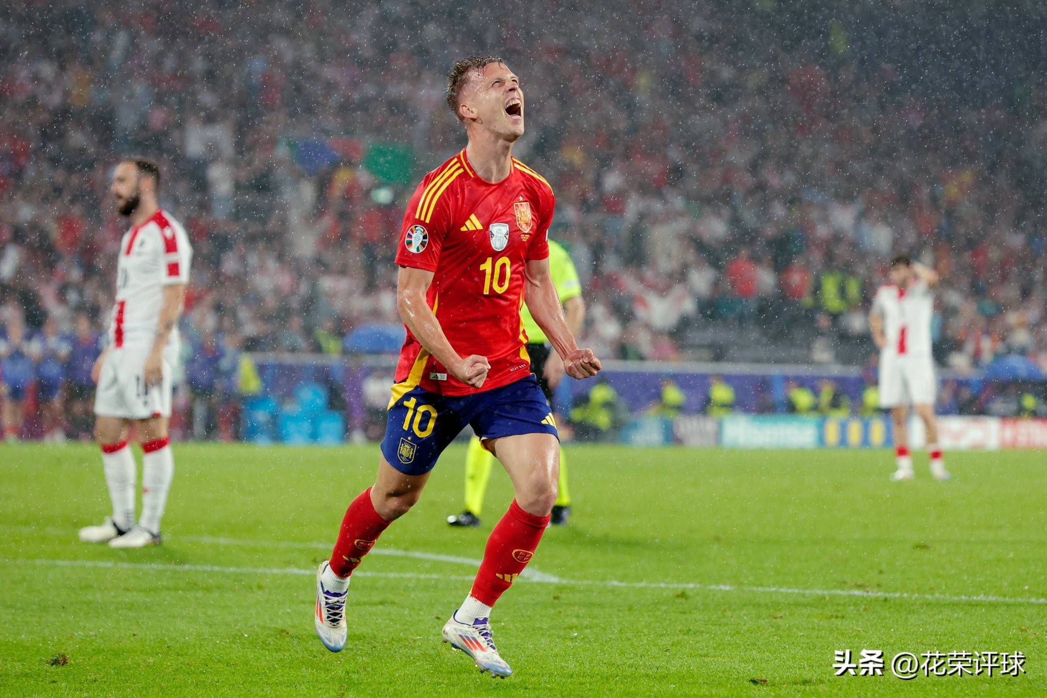 包含西班牙队员的团队合作,将继续引领胜利的词条 包含西班牙队员的团队合作,将继续引领胜利的词条